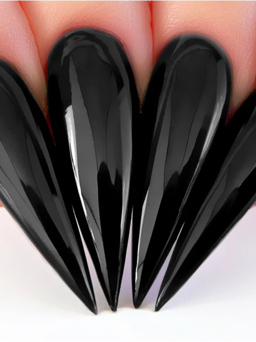 Kiara Sky Dip Powder black to black
